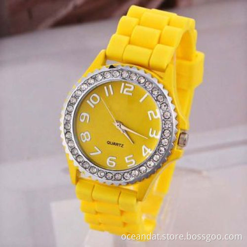 Fashionable Silicone Analog Watches for Women with Japan Automatic Movement, 3ATM WaterproofNew